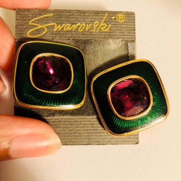 Vintage Swarovski Crystal Clip on Earrings - Picture 2 of 4